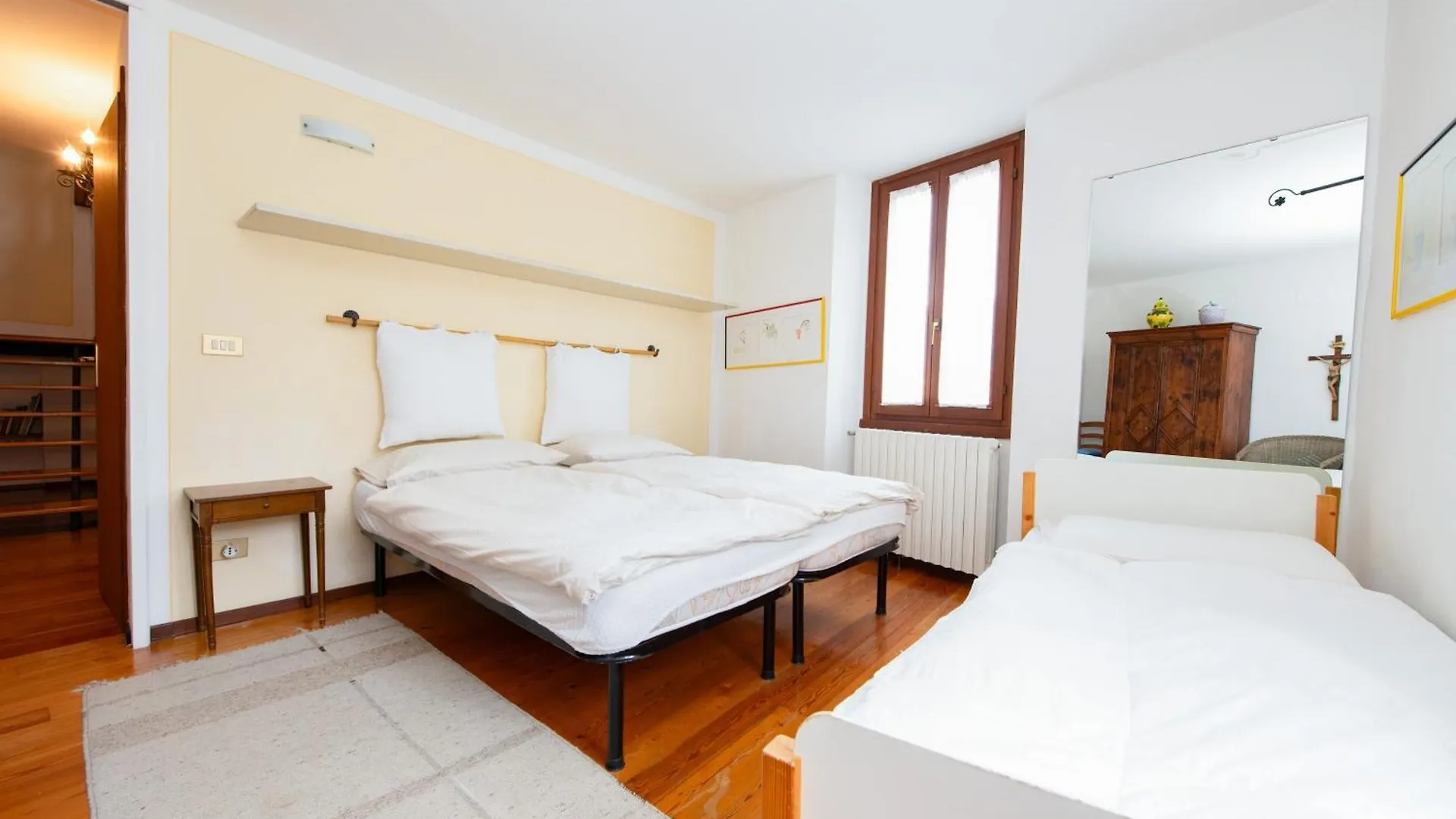 公寓 Ferienwohnung Attico In 提尼亚类