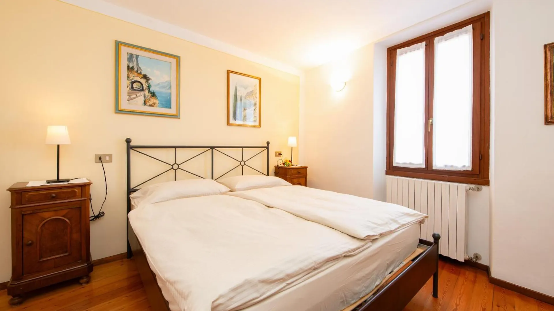 Ferienwohnung Attico In 提尼亚类 0*,  意大利
